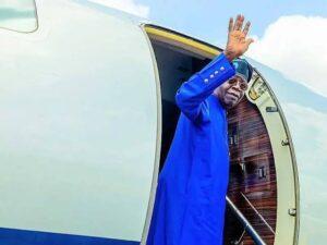 Read more about the article PRESIDENT BOLA TINUBU ON SUNDAY LEFT LAGOS WHERE HE HAS BEEN ON SALLAH HOLIDAYS FOR ABUJA.